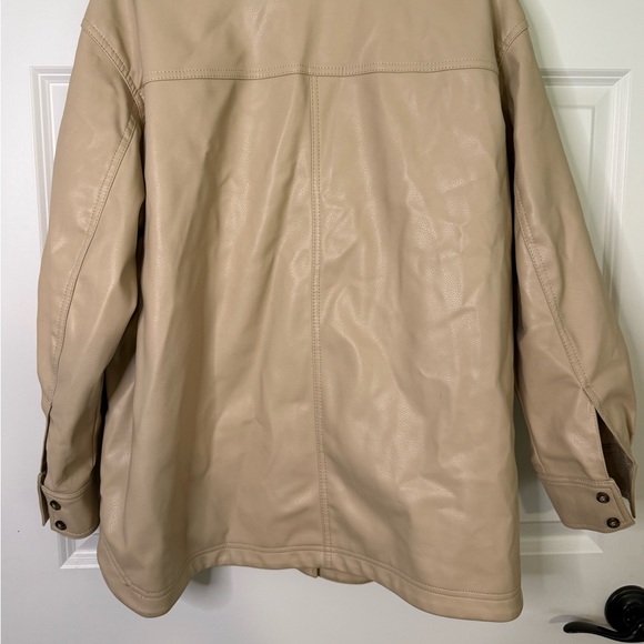H&M Cream Faux-Leather Shirt Jacket Vegan Large - Picture 4 of 8
